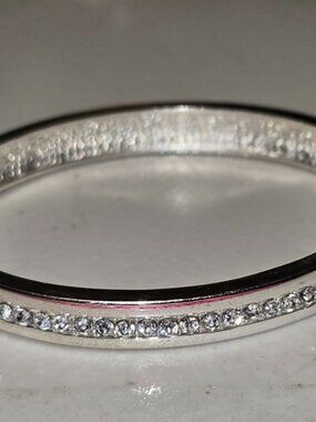 Silver Tone Blingy Oval Shape Clasp